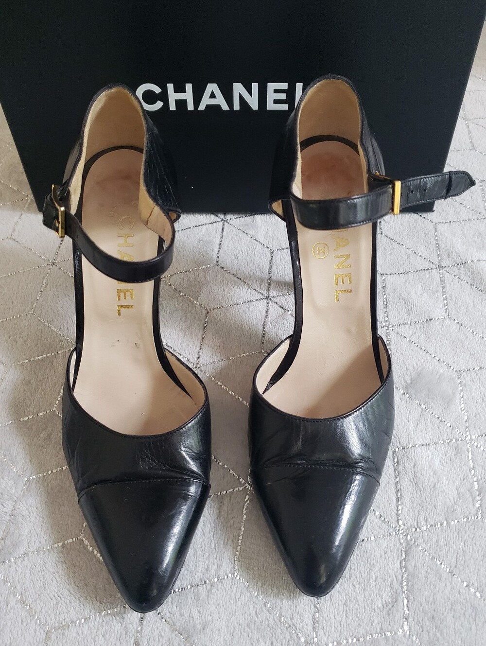CHANEL | Womens Leather D'Orsay Pumps